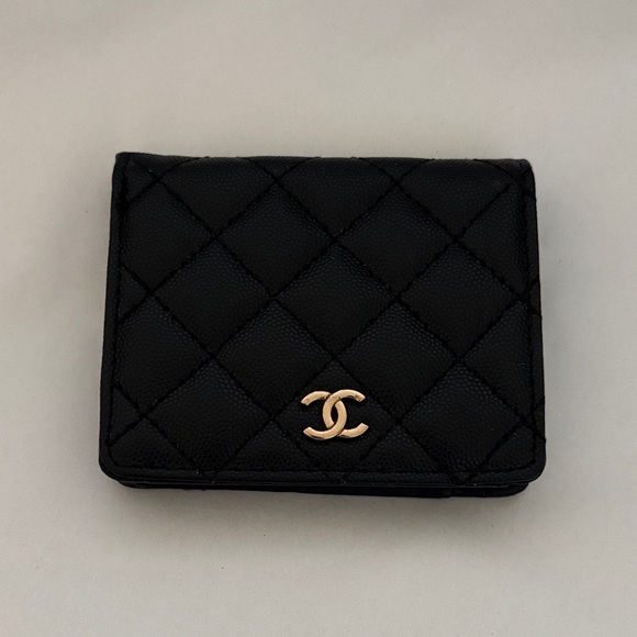 Chanel VIP Wallet - Picture 1 of 8
